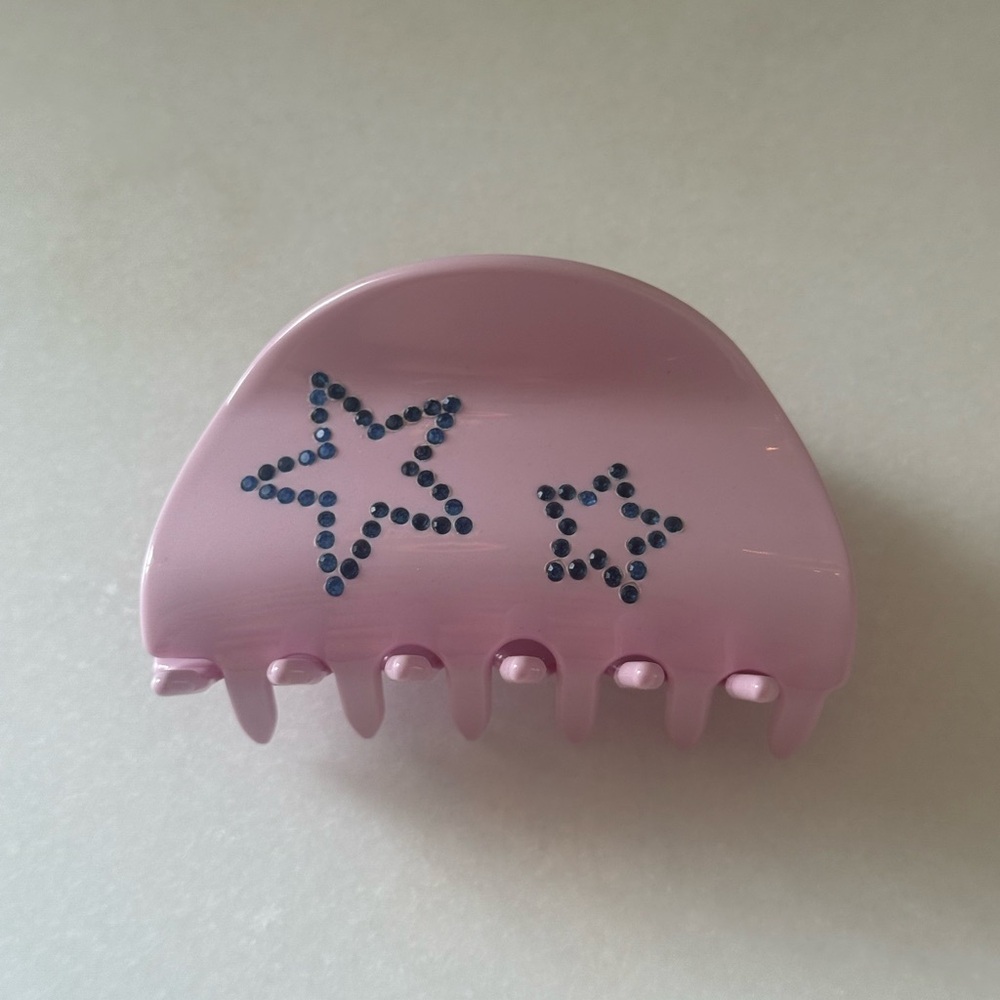 Emi Jay Pink Hair Clip with Blue Star Design - Picture 2 of 2